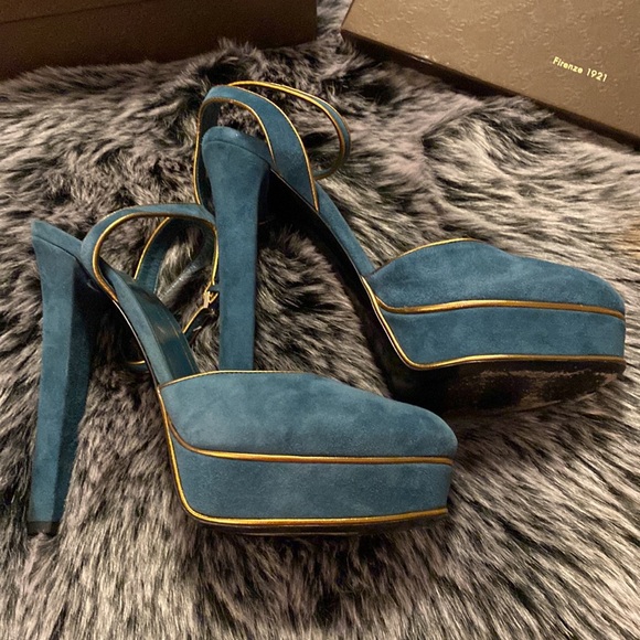 Gucci Teal/Gold suede heels 8 - Picture 2 of 9